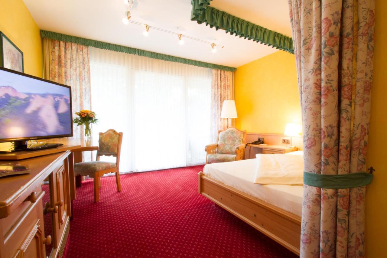 Hotel Pfalzblick Dahn Eksteriør billede